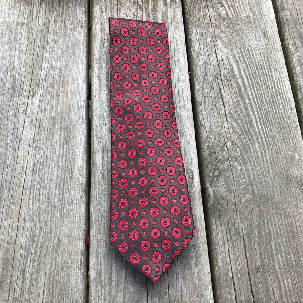 Vintage ROMEO GIGLI Neck Tie / 100 % Silk / Made in Italy /  Flower Design Red